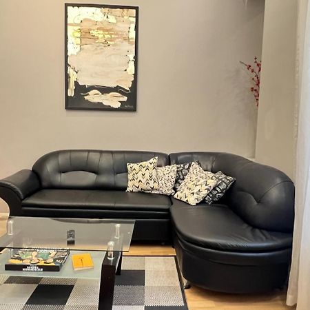 Apartment Lesya Kurbasa Λβιβ Εξωτερικό φωτογραφία