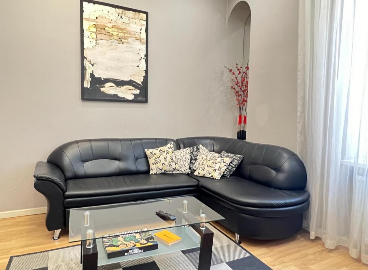 Apartment Lesya Kurbasa Λβιβ Εξωτερικό φωτογραφία